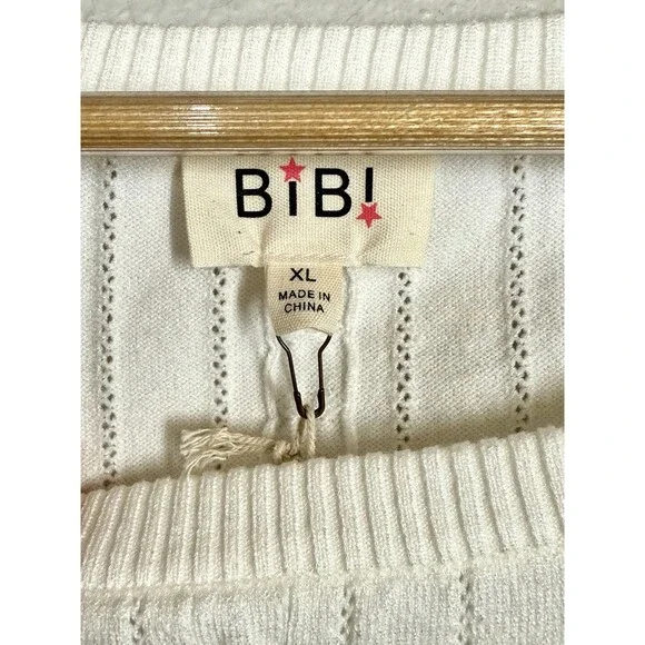 BiBi Floral Embroidered Blouse with Striped Sleeves - Picture 10 of 15